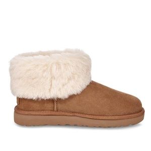 SALE!!!! CLASSIC MINI CHESTNUT FLUFF BOOTS